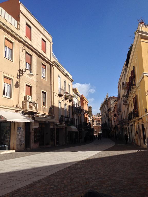 Acasamia Apartment Cagliari Bagian luar foto